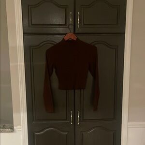 Bozzolo Chocolate Long Sleeve Crop Top